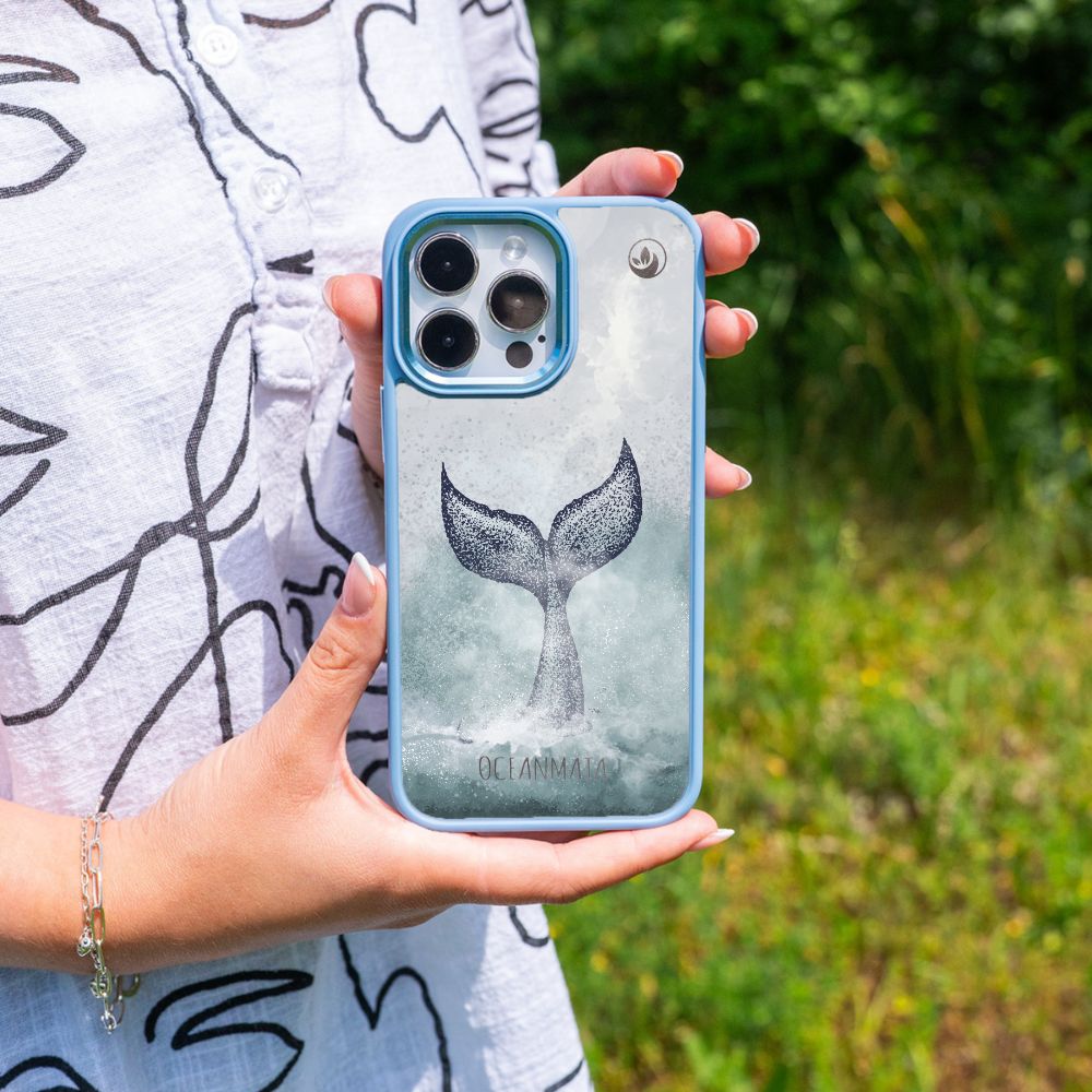 iPhone 13 Hülle - Delfin blau - "Dolphin" - nachhaltig – Ansicht 4