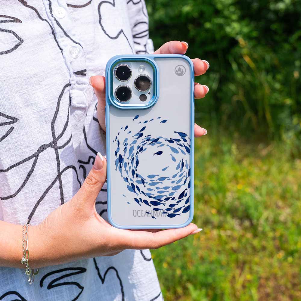 iPhone 13 Hülle - Schwarm blau - "Swarmin" - nachhaltig