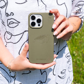 iPhone 16 pro max Hülle - grün - "TURTLE" - nachhaltig – Ansicht 5