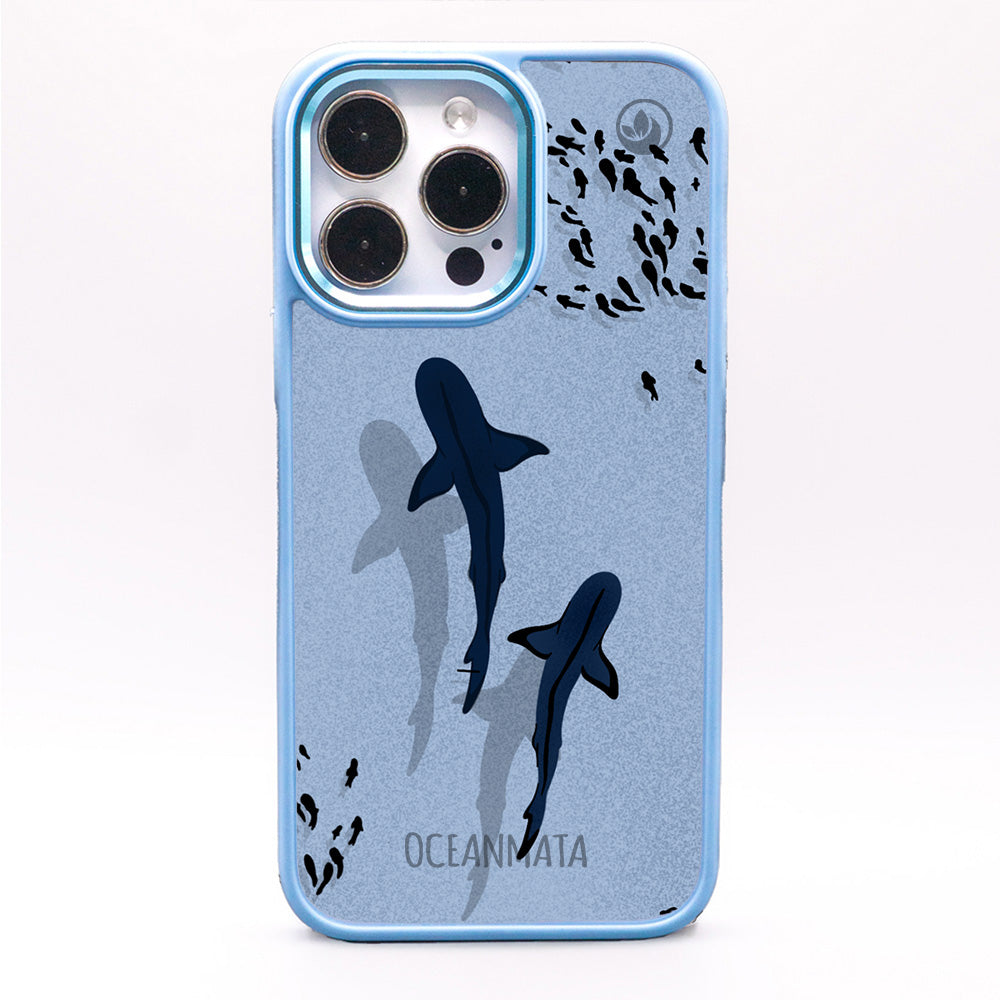 iPhone 14 pro max Hülle - Hai blau - "Into the blue" nachhaltig
