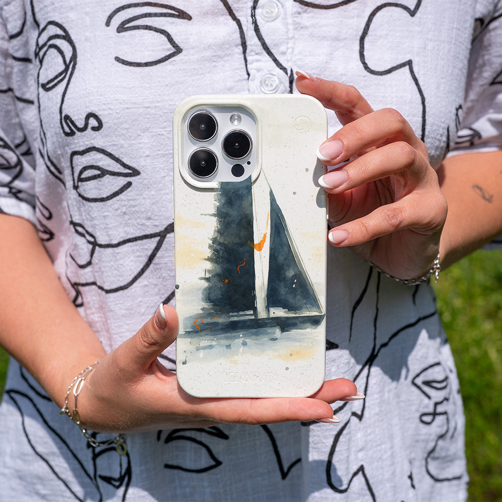 iPhone 15 pro Hülle - Segeln weiß - "Golden Horizon" - nachhaltig