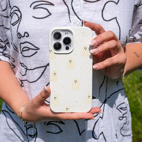 iPhone 13 pro max Hülle - Geist weiß - "LittleGhost" - nachhaltig