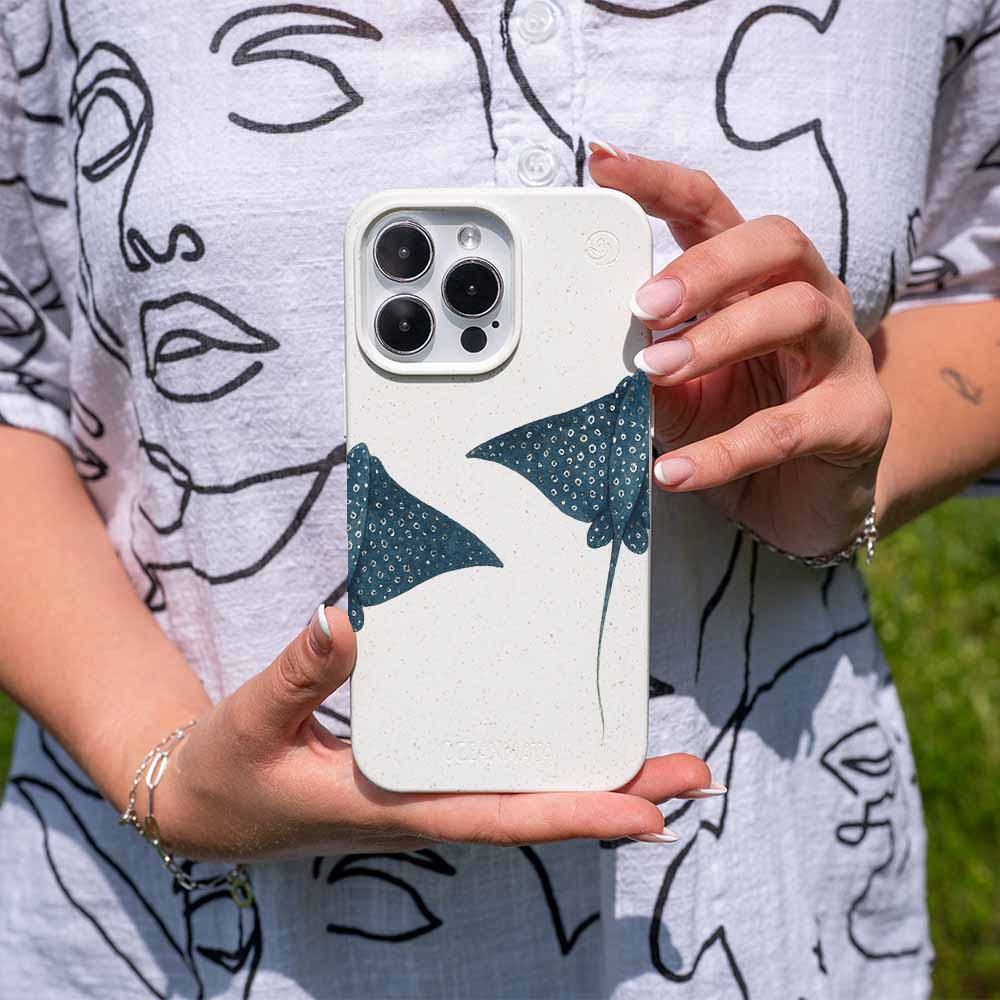 iPhone 13 Hülle - Ray weiß - "RayDance" - nachhaltig