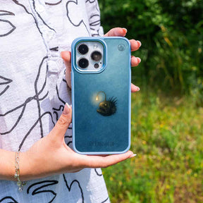 iPhone 17 pro Hülle - Anglerfisch blau - "Sour" - nachhaltig